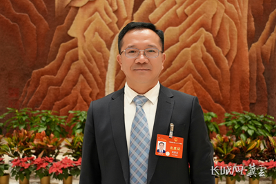 代表履責(zé)，兩會聲音｜中國樂凱黨委書記、董事長侯景濱履職盡責(zé)、建言獻(xiàn)策